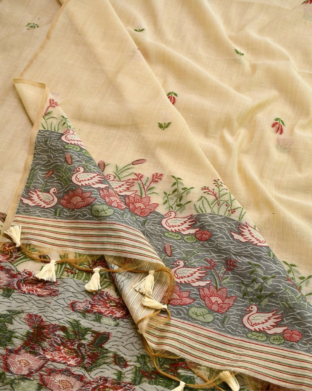 Kayra - Yellow Floral Swan Printed Traditional Suit Set