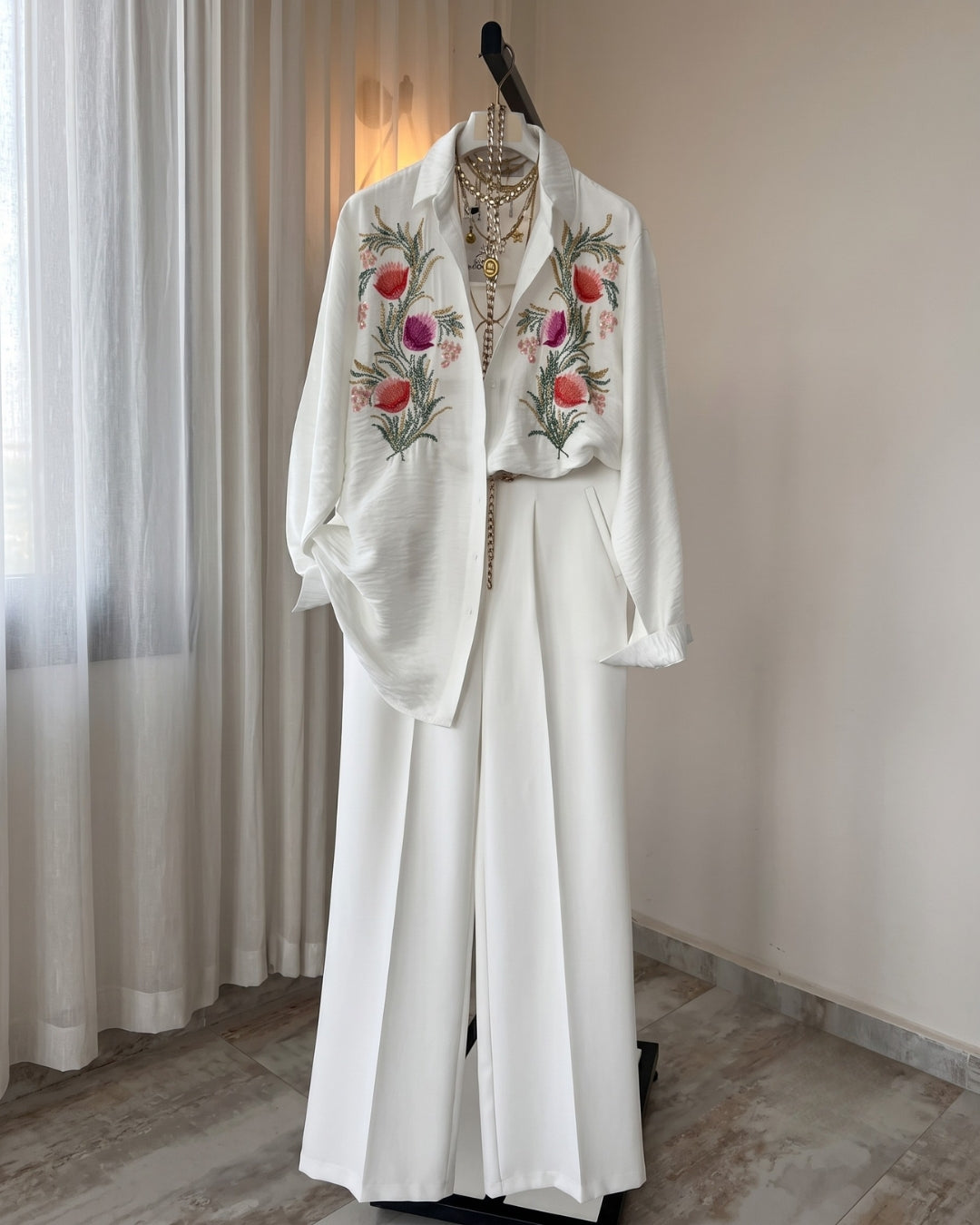 Novara - White Noir Floral Embellished Luxury Set
